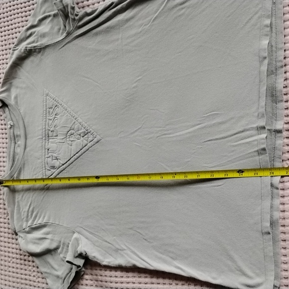 Guess Men's Tan Short Sleeve Tee - Picture 13 of 15